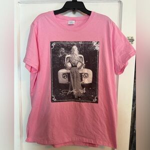 Pink Graphic with the queen Dolly Parton T-Shirt XL